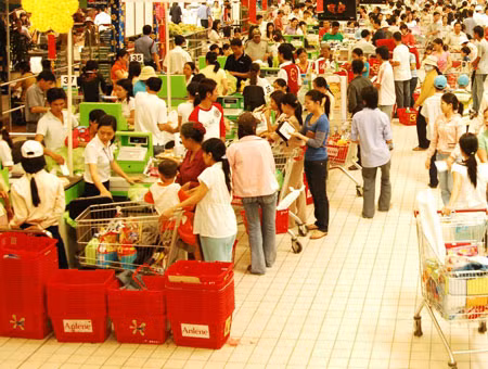 Kinh tế khó khăn, thị trường bán lẻ VN vẫn đầy tiềm năng.