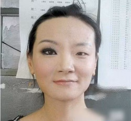 Mắt bồ câu bên bay bên đậu!!! Xem thêm: Bí quyết "xóa" mụn khi trang điểm/Trang điểm mắt mùa Xuân/Trang điểm cho môi mỏng/Mẹo trang điểm cho mắt to sáng