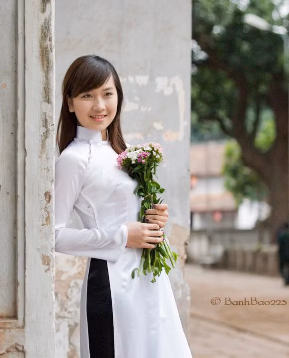 Trong sáng, mang vẻ đẹp mộc mạc, dịu dàng, Thảo Kupit dễ hút hồn các chàng trai ngay từ cái nhìn đầu tiên.