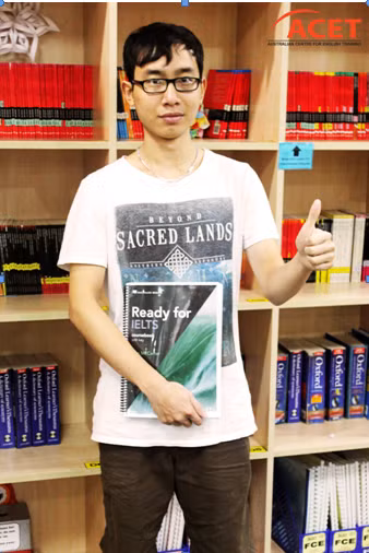 Tường Lân tại ACET.