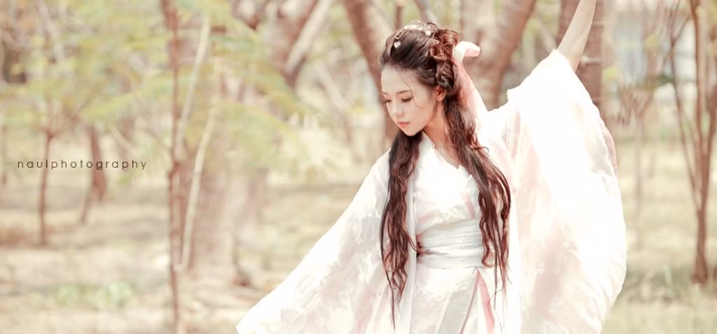 Xem thêm: Cơn sốt thiên sứ 9x - đẹp xinh như Alice ở xứ sở thần tiên. Xem thêm: Cơn sốt thiên sứ 9x - đẹp xinh như Alice ở xứ sở thần tiên.