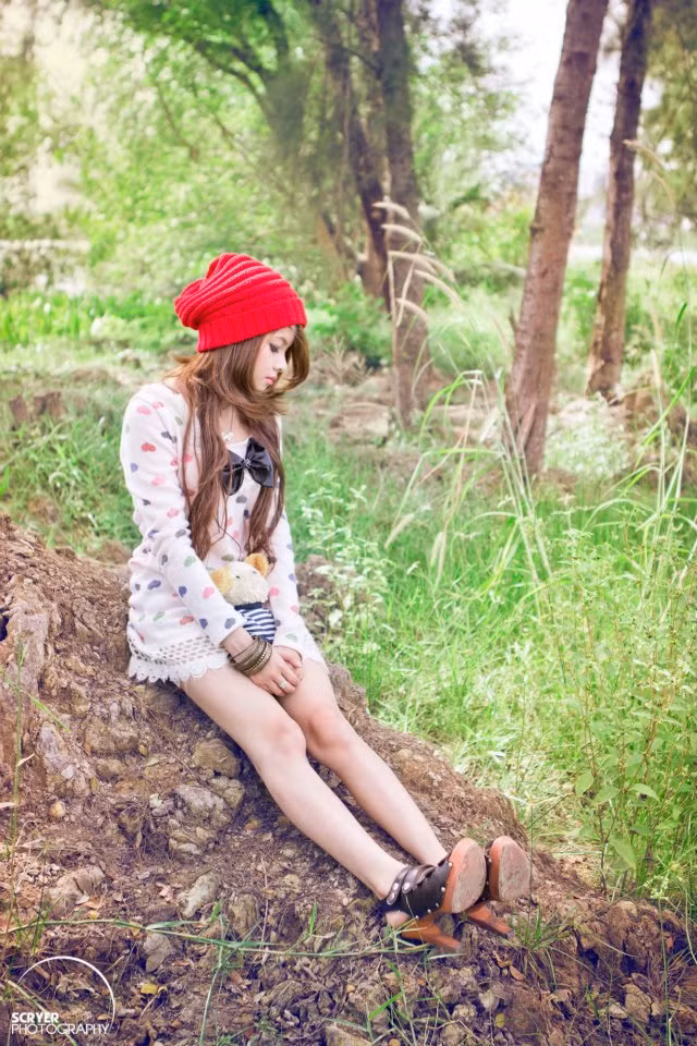 Thiên thần Nga lạc vào chốn rừng hoang... Xem thêm: Mỹ nhân facebook Việt: Bản sao của Tây Thi.