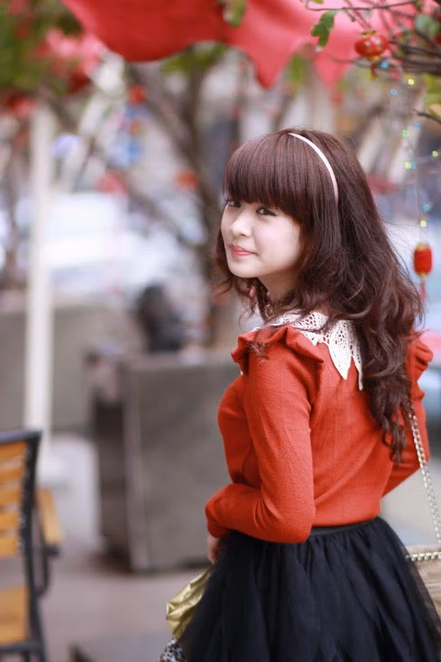 Huyền Trang từng tham gia cuộc thi "little princess" của trường và đạt giải nhất Huyền Trang từng tham gia cuộc thi "little princess" của trường và đạt giải nhất
