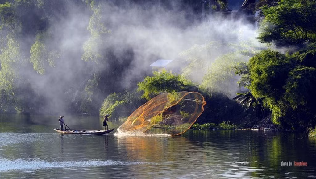 Khói sóng trên sông Như Ý - cảnh thực nên thơ "Trên sông khói sóng cho buồn lòng ai..."