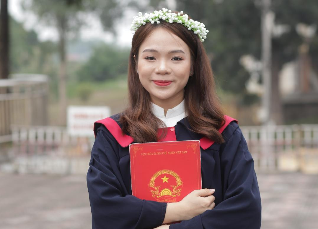 Hoàng Mỹ Hảo - tân cử nhân ngành Khoa học và Quản lý môi trường, Trường Đại học Nông Lâm, Đại học Thái Nguyên. Ảnh: nhân vật cung cấp.