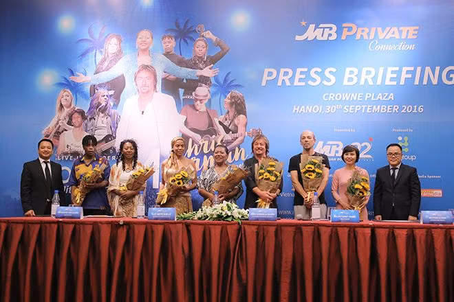Thành viên ban nhạc Boney M và Smokie.
