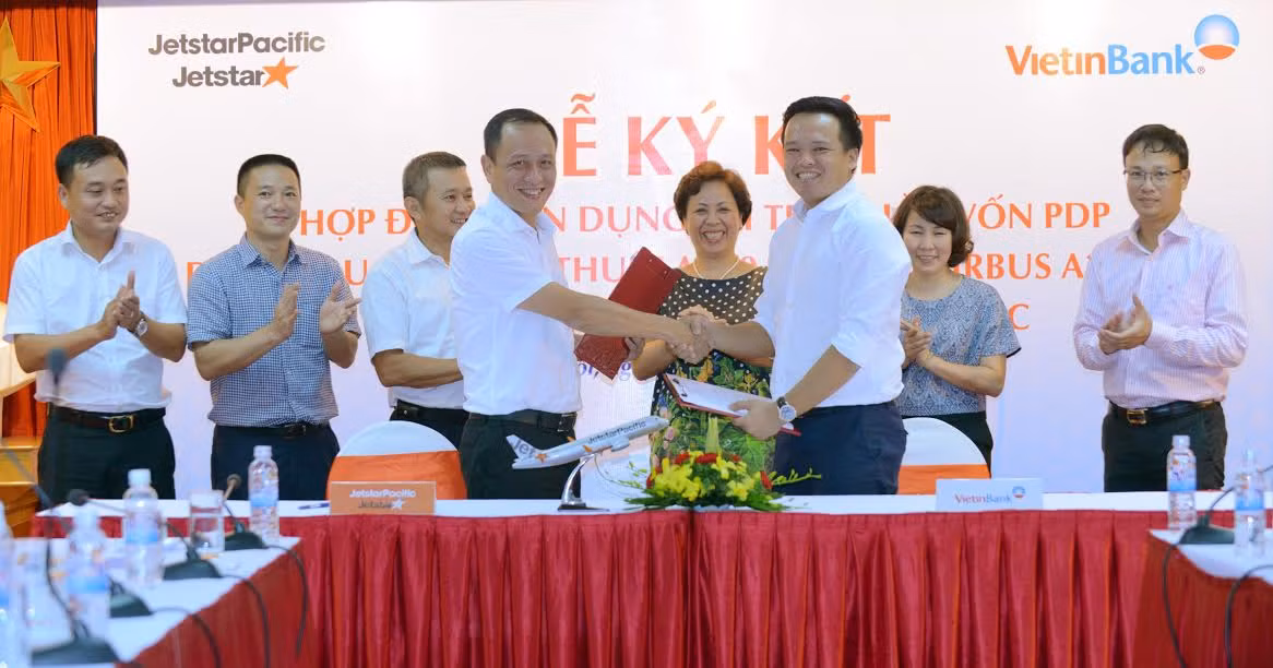 Hợp đồng tín dụng trị giá 117 triệu USD giữa VietinBank và Jetstar Pacific đã được ký kết thành công.