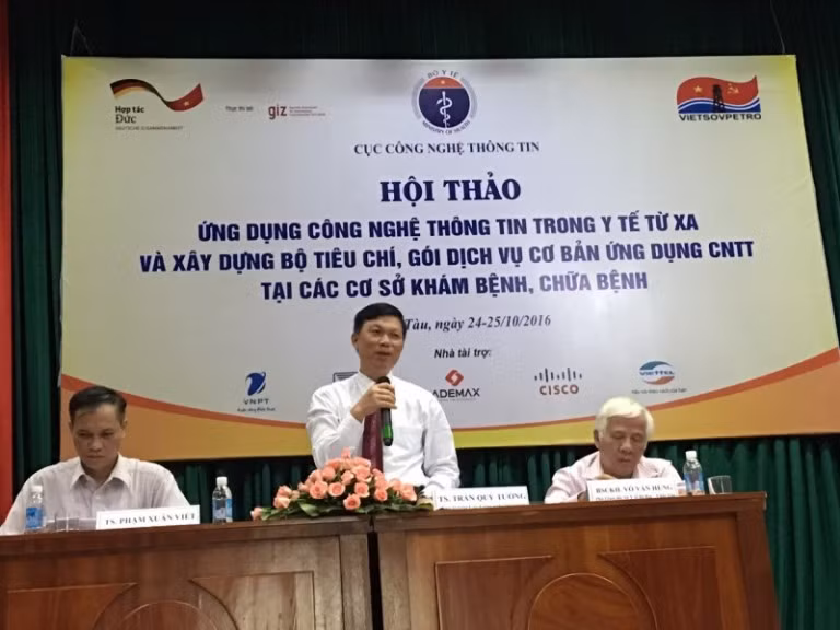 Hội thảo Xây dựng Thông tư “Ứng dụng Công nghệ thông tin trong y tế từ xa” và Xây dựng “Bộ tiêu chí và các gói dịch vụ đối với hệ thống Công nghệ thông tin tại các cơ sở khám bệnh, chữa bệnh” được Bộ Y tế tổ chức tại TP. Vũng Tàu trong 2 ngày 24 và 25 tháng 10/2016. Ảnh: webite Bộ Y tế.