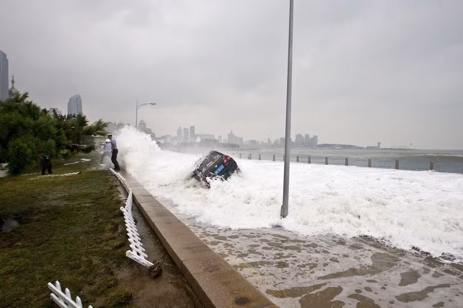 Sóng lật ô tô Sóng lật ô tô