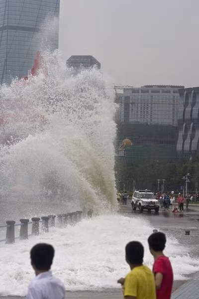 Cột sóng cao ngất Cột sóng cao ngất