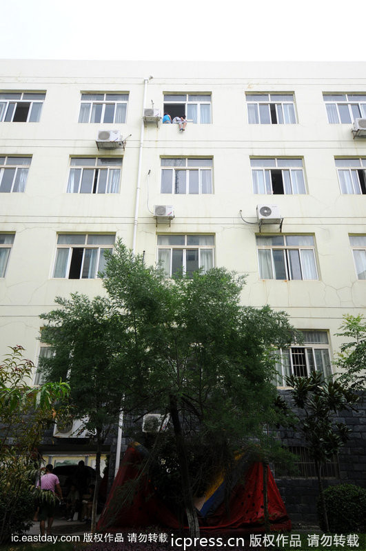 Chót vót trên tầng 5 tòa nhà
