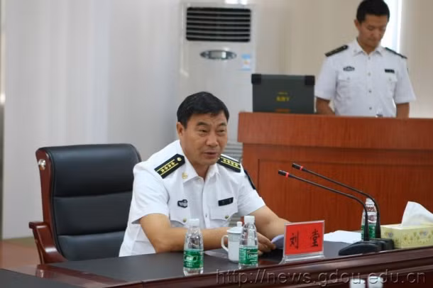 Lưu Đường duy trì một buổi họp lực lượng quân Trung Quốc chiếm đóng và đồn trú trái phép tại bãi Chữ Thập, Trường Sa thuộc chủ quyền Việt Nam