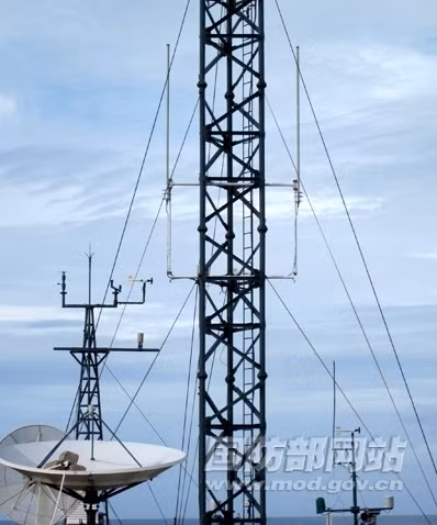 Quân Trung Quốc đã lắp đặt những thiết bị hiện đại nhất nhằm phục vụ âm mưu xuyên suốt, độc chiếm Biển Đông thành ao nhà Quân Trung Quốc đã lắp đặt những thiết bị hiện đại nhất nhằm phục vụ âm mưu xuyên suốt, độc chiếm Biển Đông thành ao nhà