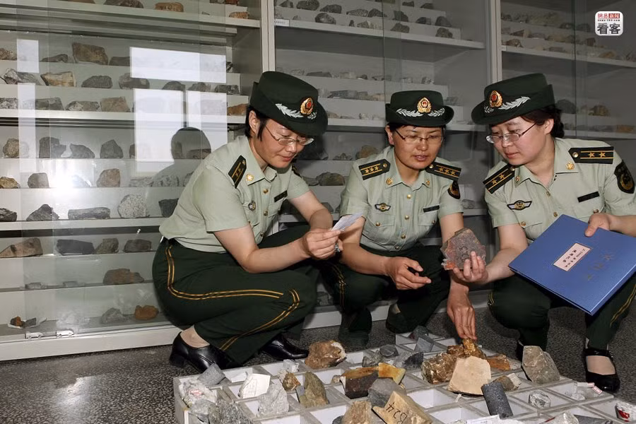 Phân loại đánh dấu các quặng vàng thu thập được Phân loại đánh dấu các quặng vàng thu thập được