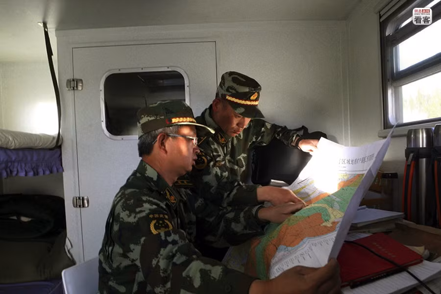 Sơ đồ các vỉa vàng, bãi quặng lực lượng bí mật này đã phát hiện được Sơ đồ các vỉa vàng, bãi quặng lực lượng bí mật này đã phát hiện được
