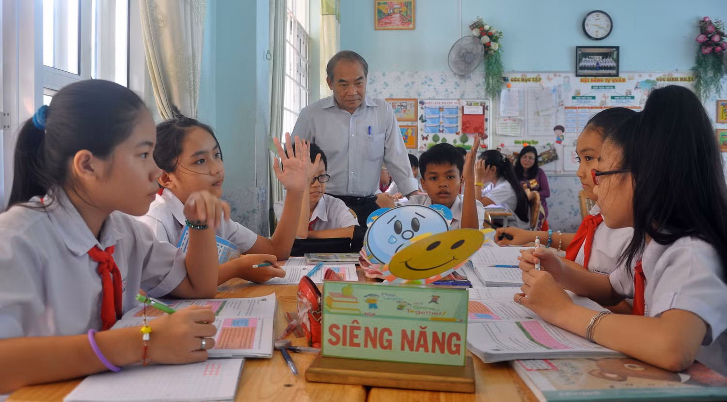Giáo viên thì như cái bị, cấp trên chẳng thích nghe lời nói thật! ảnh 3