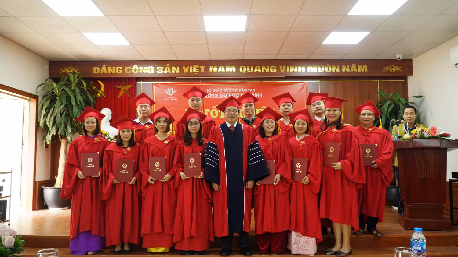 Trường Đại học Hòa Bình là Trường đạt chuẩn chất lượng giáo dục Quốc gia.