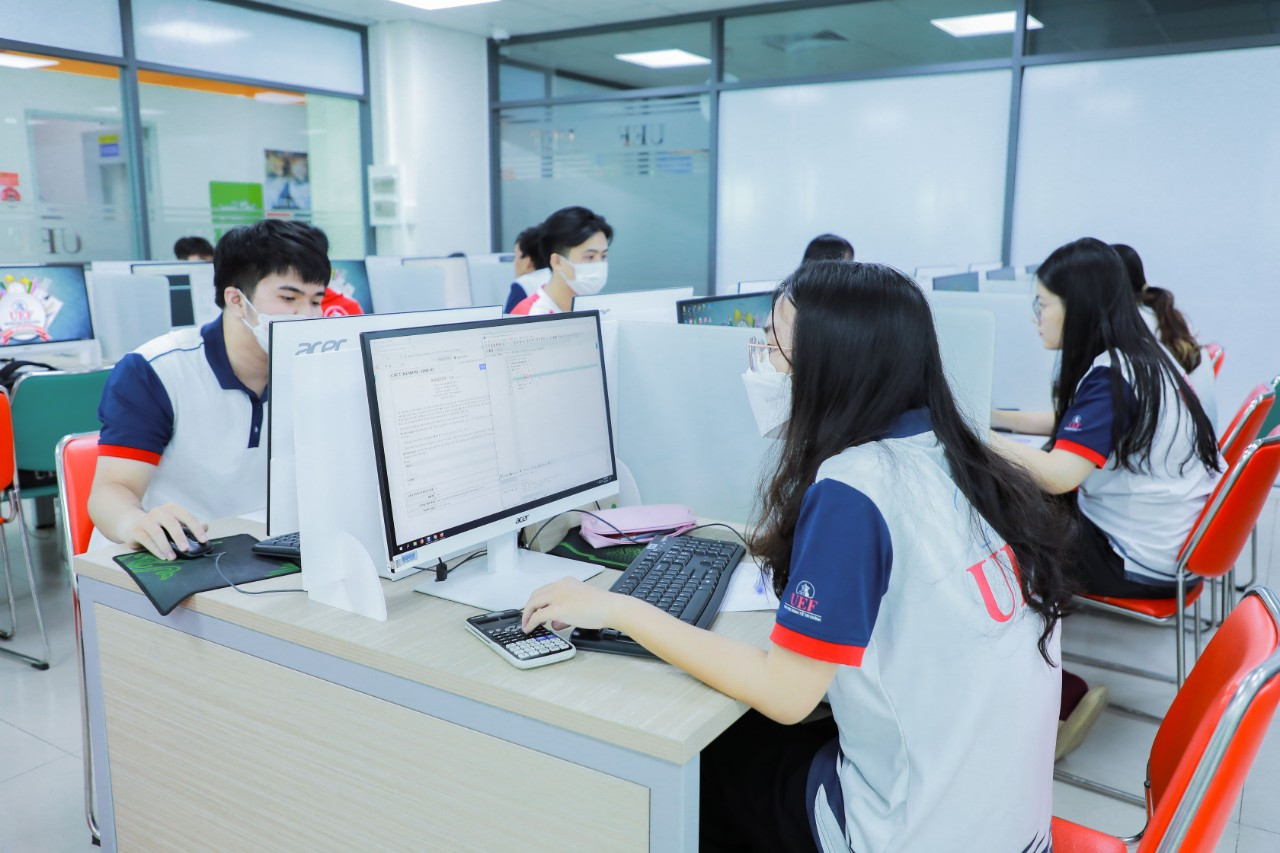 Người học ngành Digital Marketing cần tố chất sáng tạo, năng động, nhạy bén, khả năng viết lách, biên tập nội dung, khả năng phân tích đánh giá, nắm bắt tâm lý của con người và xã hội, hiểu biết về công nghệ. (Ảnh minh hoạ: NTCC) Người học ngành Digital Marketing cần tố chất sáng tạo, năng động, nhạy bén, khả năng viết lách, biên tập nội dung, khả năng phân tích đánh giá, nắm bắt tâm lý của con người và xã hội, hiểu biết về công nghệ. (Ảnh minh hoạ: NTCC)