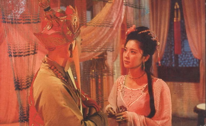 Diễn xuất quá đạt của Chu Lâm trong phim được gán cho là do cô có tình cảm thật với Từ Thiếu Hoa ngoài đời.