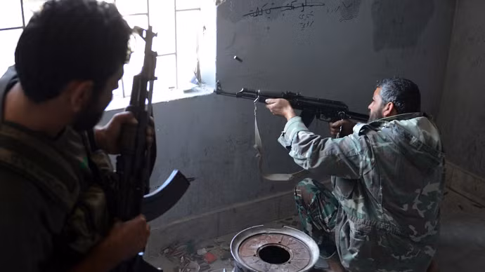 Phiến quân Syria đang được bí mật trang bị vũ khí từ các kho vũ khí bị bỏ rơi của chính quyền Libya cũ.