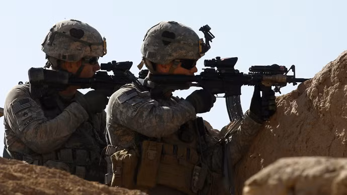 CIA đã bí mật huấn luyện cho các chiến binh nổi dậy Syria tại Jordan. CIA đã bí mật huấn luyện cho các chiến binh nổi dậy Syria tại Jordan.