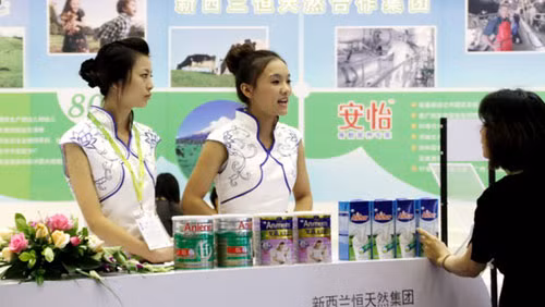 Các sản phẩm của Tập đoàn sữa Fonterra được bày bán tại Trung Quốc (Ảnh: Tân Hoa xã).