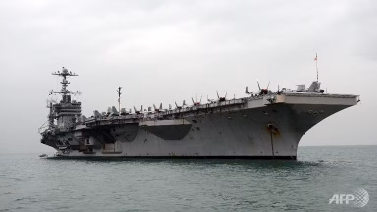 Tàu USS George Washington. Tàu USS George Washington.