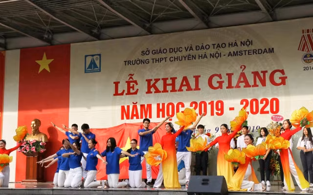 Học phí hệ song bằng lớp 6 Trường Ams lên đến 7,5 triệu đồng/tháng. Ảnh: Trường Ams.