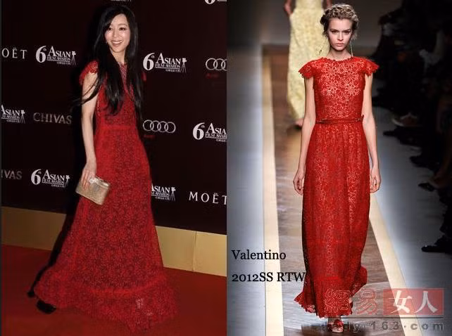 Trương Tịnh Sơ chọn một chiếc váy ren đỏ của Valentino, lựa chọn này khá nguy hiểm khi cô bước lên thảm đỏ, dễ dàng bị chìm với nền của màu thảm. Trương Tịnh Sơ chọn một chiếc váy ren đỏ của Valentino, lựa chọn này khá nguy hiểm khi cô bước lên thảm đỏ, dễ dàng bị chìm với nền của màu thảm.
