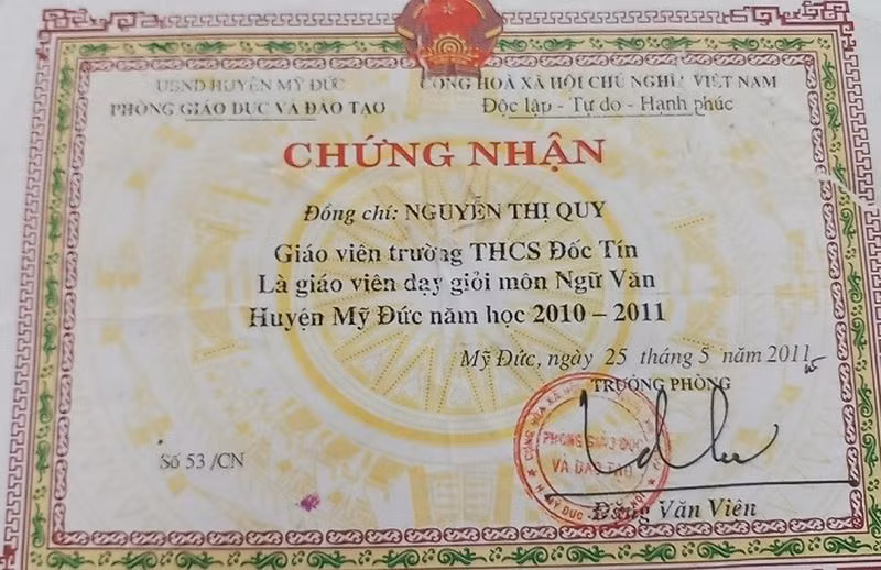 Hoàn toàn có thể xét đặc cách cho những giáo viên hợp đồng lâu năm có chuyên môn và thành tích tốt (Ảnh: Vũ Ninh)