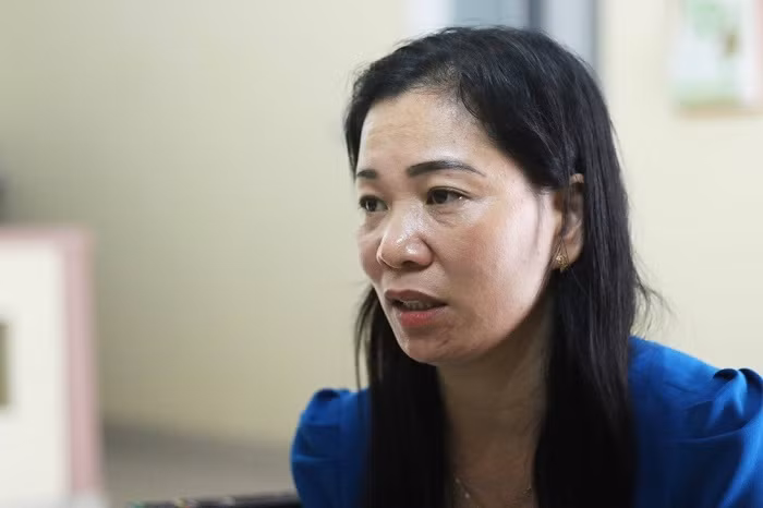 Cô giáo phạt học sinh quỳ trong lớp bị đình chỉ công tác một tuần (Ảnh: VietnamNet.Vn) Cô giáo phạt học sinh quỳ trong lớp bị đình chỉ công tác một tuần (Ảnh: VietnamNet.Vn)