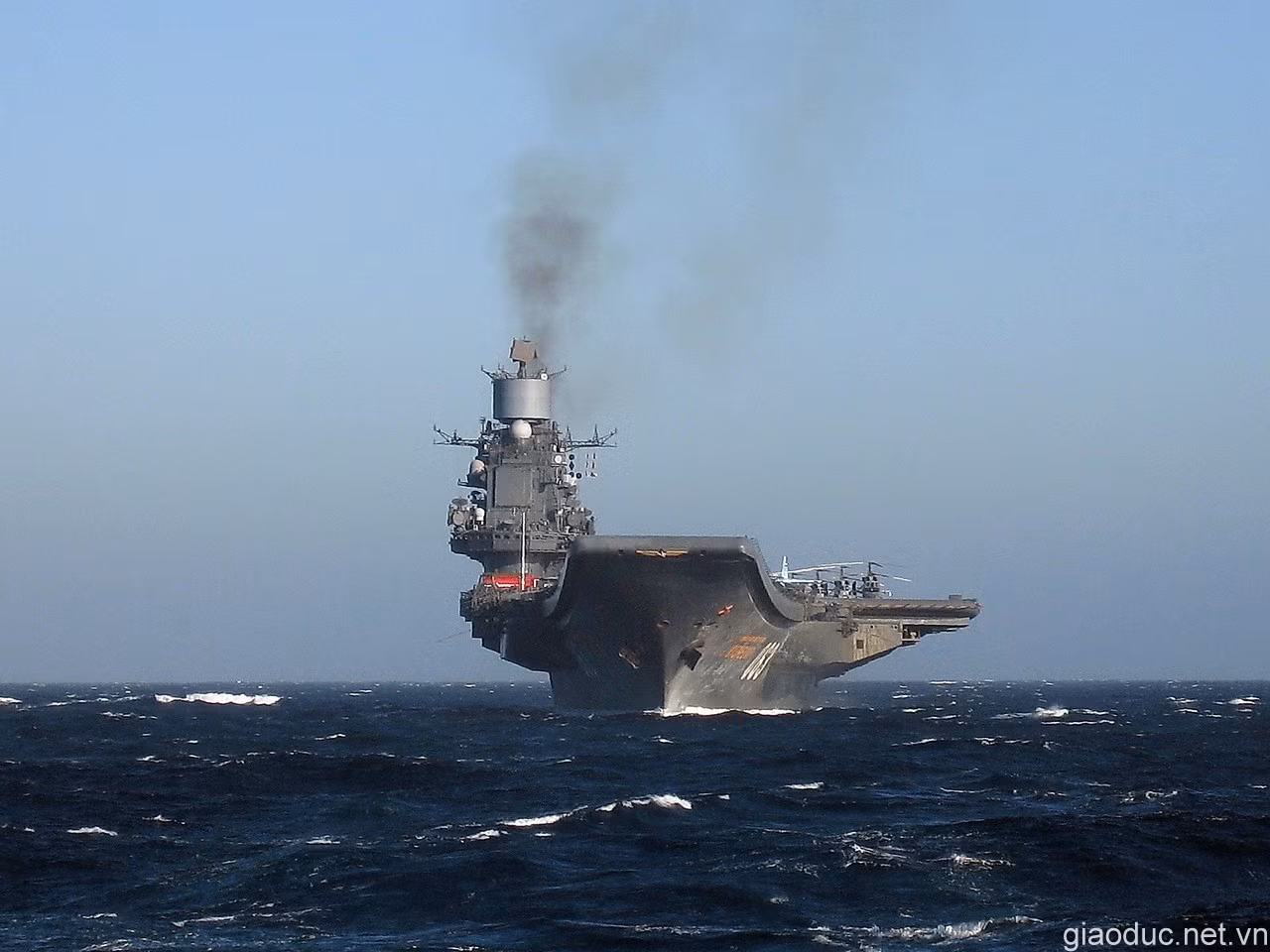 Hoạt động trên tàu sân bay Admiral Kuznetsov Hoạt động trên tàu sân bay Admiral Kuznetsov