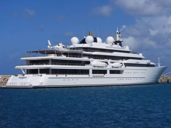 13. Katara (2010) Chiều dài: 124 m