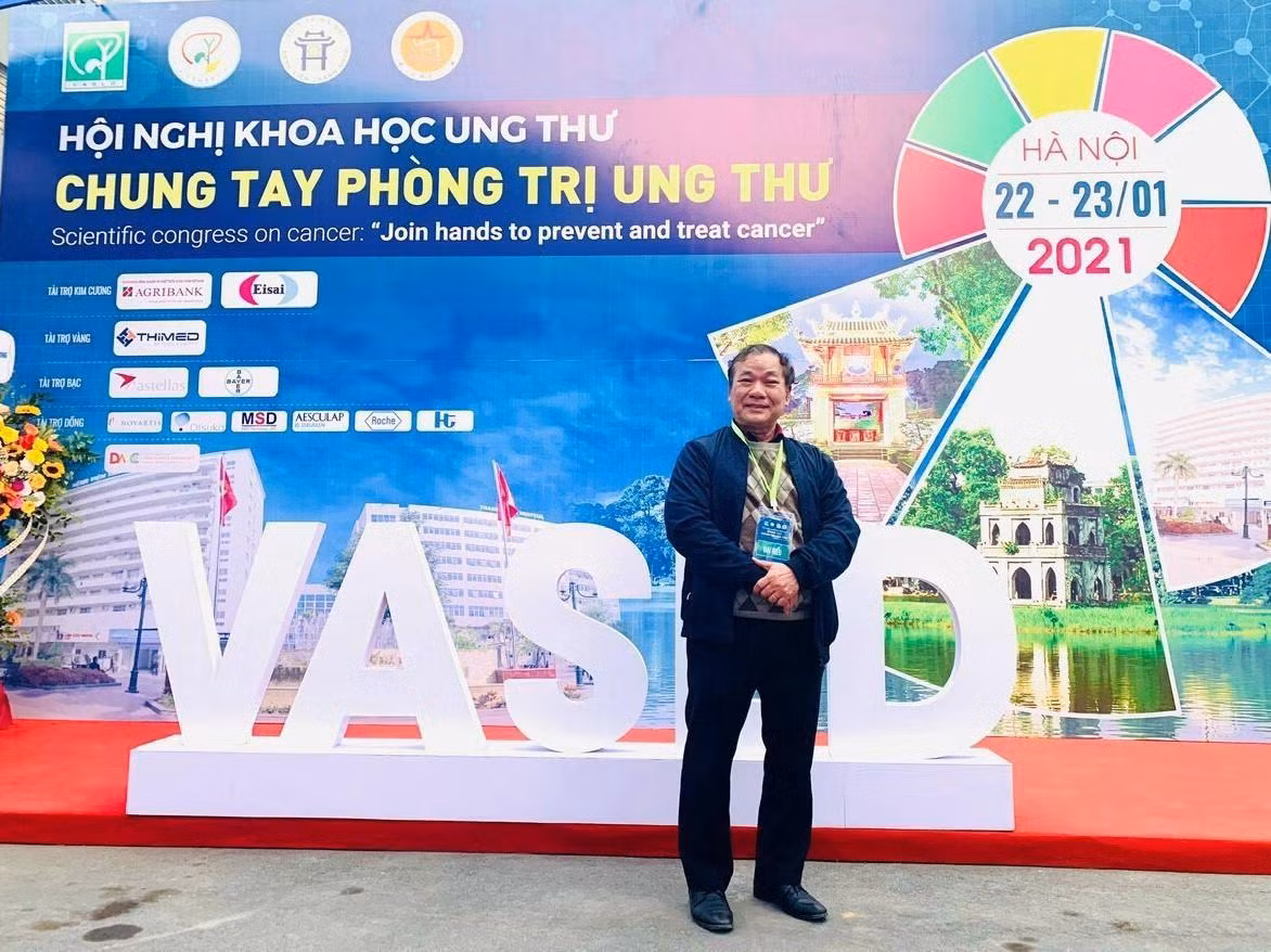 Bác sĩ Tuấn thường xuyên tham gia các hội thảo, hội nghị Khoa học trong nước và quốc tế. (Ảnh: NVCC) Bác sĩ Tuấn thường xuyên tham gia các hội thảo, hội nghị Khoa học trong nước và quốc tế. (Ảnh: NVCC)