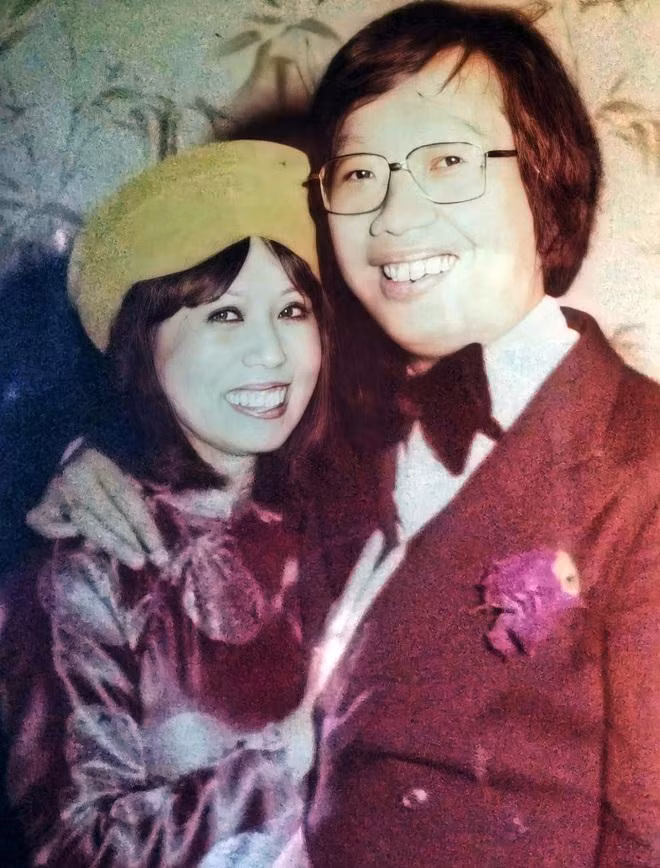 Ảnh cưới năm 1978 của Giáo sư Trần Quang Hải và danh ca Bạch Yến. (Ảnh: https://tranquanghai1944.com) Ảnh cưới năm 1978 của Giáo sư Trần Quang Hải và danh ca Bạch Yến. (Ảnh: https://tranquanghai1944.com)