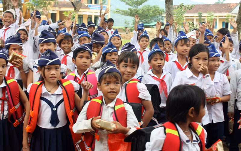 Chỉ thấy một chiếc ô tô đồ chơi thôi nhưng những ánh mắt của các em đã chăm chú dõi theo, rất ngạc nhiên. <<NỮ SINH CĐ DU LỊCH ĐẸP DỊU DÀNG TRONG NẮNG THU <<VẺ ĐẸP KIÊU SA CỦA HOT GIRL CĐ TRUYỀN HÌNH HÀ NỘI <<Á KHÔI CĐ TRUYỀN HÌNH TRỊNH THU THẢO ĐẸP RẠNG NGỜI ĐÓN TRUNG THU <<HOTGIRL CẨM TÚ ĐẸP LÃNG MẠN TRONG SẮC MÀU HOA CỎ Chỉ thấy một chiếc ô tô đồ chơi thôi nhưng những ánh mắt của các em đã chăm chú dõi theo, rất ngạc nhiên. <<NỮ SINH CĐ DU LỊCH ĐẸP DỊU DÀNG TRONG NẮNG THU <<VẺ ĐẸP KIÊU SA CỦA HOT GIRL CĐ TRUYỀN HÌNH HÀ NỘI <<Á KHÔI CĐ TRUYỀN HÌNH TRỊNH THU THẢO ĐẸP RẠNG NGỜI ĐÓN TRUNG THU <<HOTGIRL CẨM TÚ ĐẸP LÃNG MẠN TRONG SẮC MÀU HOA CỎ