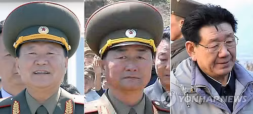 3 nhân vật được cho là cánh tay đắc lực phò tá Kim Jong-un hậu Jang Song-thaek từ trái qua phải: Hwang Byong-so, Choe Ryong-hae và Jang Jong-nam. 3 nhân vật được cho là cánh tay đắc lực phò tá Kim Jong-un hậu Jang Song-thaek từ trái qua phải: Hwang Byong-so, Choe Ryong-hae và Jang Jong-nam.