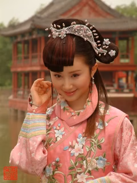 Thư Sướng, Vân Nhi cách cách trong Hoàng Thái Tử bí sử Thư Sướng, Vân Nhi cách cách trong Hoàng Thái Tử bí sử