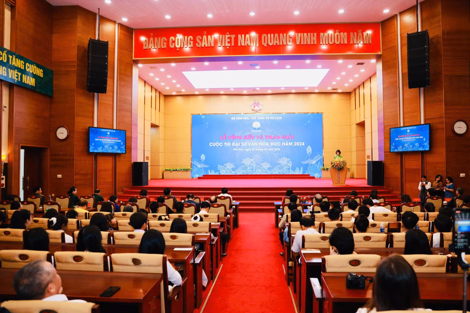 quang cảnh.jpg