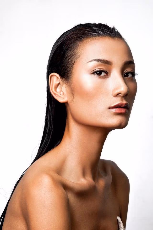 Từ một VĐV bóng chuyền "thô kệch"... Lê Thúy đã "lột xác" trở thành một người mẫu đầy tiềm năng. Xem thêm: Thời trang công sở/ Váy xinh chào hè/ Thời trang Sao Từ một VĐV bóng chuyền "thô kệch"... Lê Thúy đã "lột xác" trở thành một người mẫu đầy tiềm năng. Xem thêm: Thời trang công sở/ Váy xinh chào hè/ Thời trang Sao