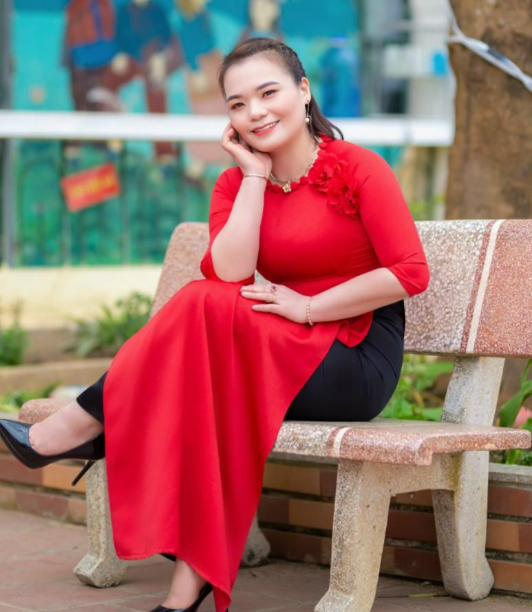 Cô Nông Thị Lượng, Hiệu trưởng Trường phổ thông dân tộc bán trú Tiểu học Bản Ngò (huyện Xín Mần, tỉnh Hà Giang). Ảnh:NVCC