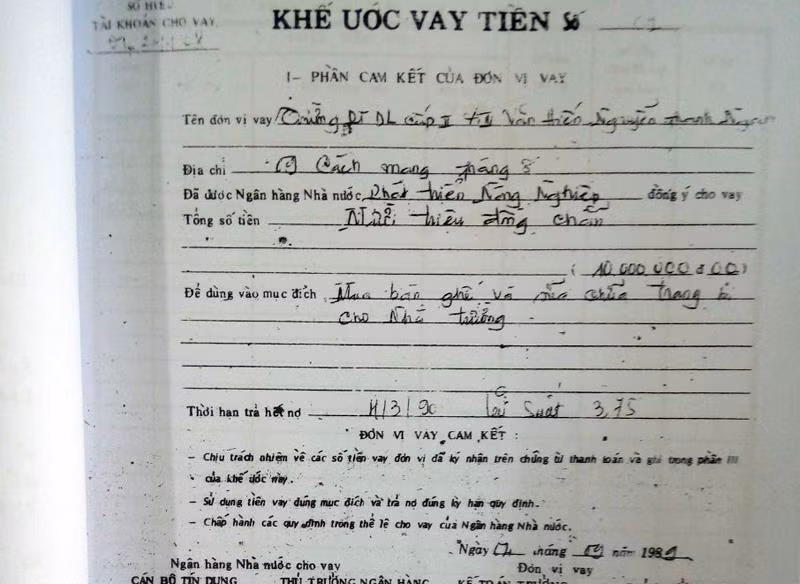 "Khế ước vay tiền" của Chủ tịch Hội đồng quản trị nhà trường. (Ảnh: H.L)