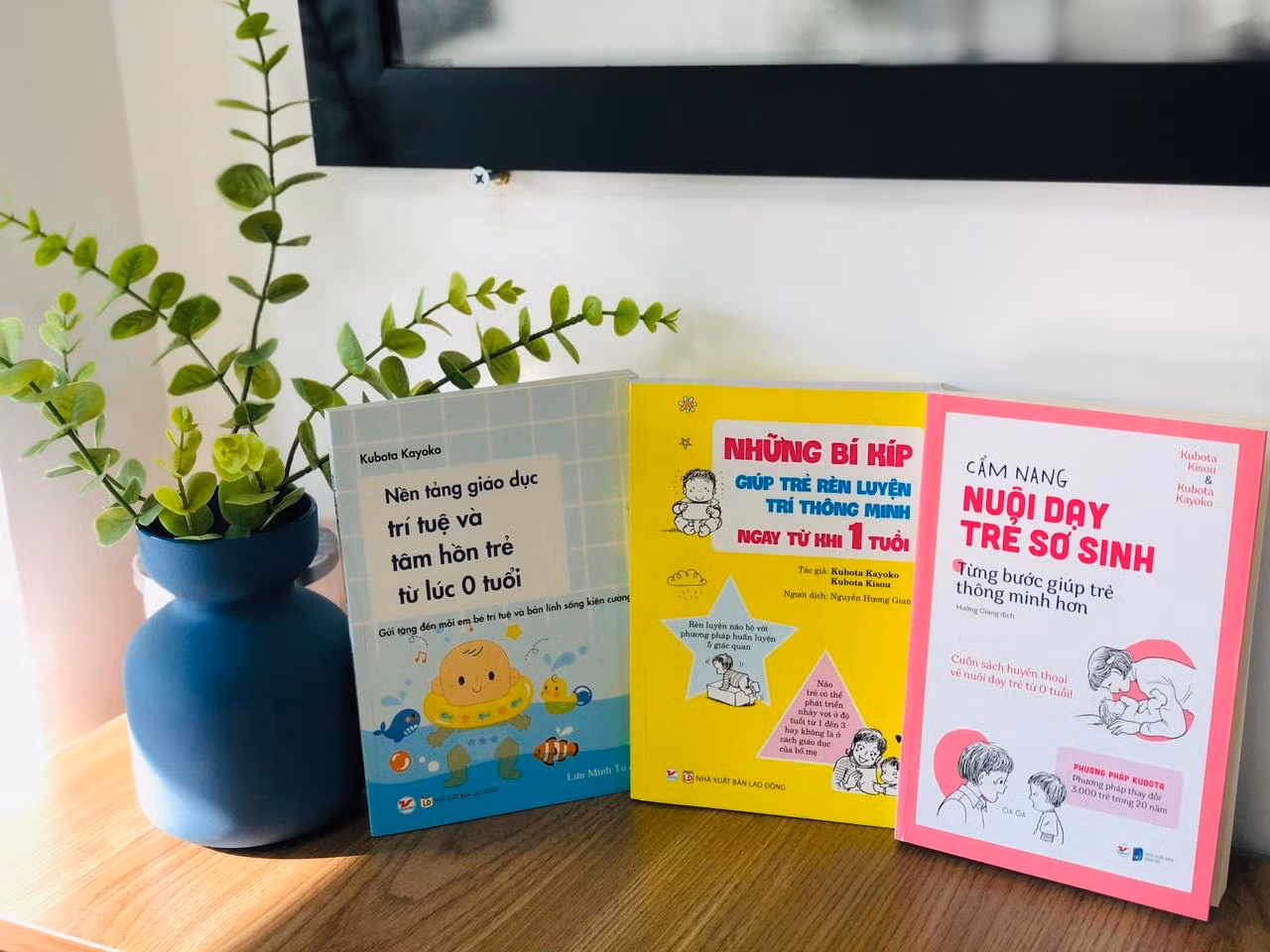 Bộ sách sẽ cung cấp cho các bậc phụ huynh quan tâm những bí quyết nuôi dạy trẻ từ khi vừa sinh ra một cách hiệu quả theo Phương pháp nuôi dạy trẻ Kubota. Bộ sách sẽ cung cấp cho các bậc phụ huynh quan tâm những bí quyết nuôi dạy trẻ từ khi vừa sinh ra một cách hiệu quả theo Phương pháp nuôi dạy trẻ Kubota.