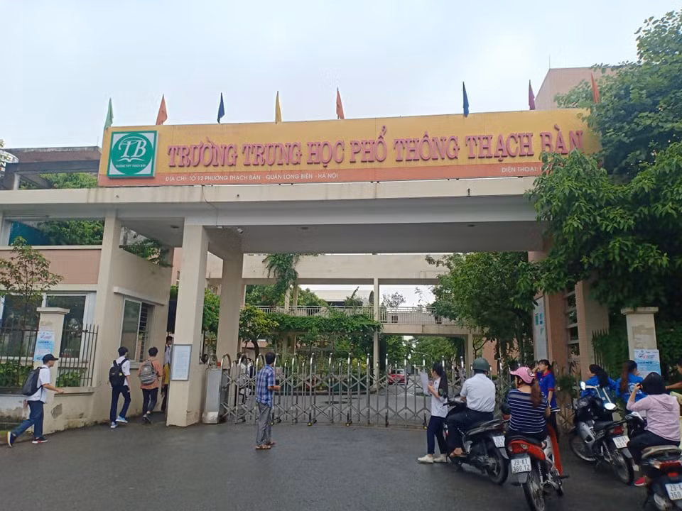 Thí sinh cả nước đang vượt vũ môn