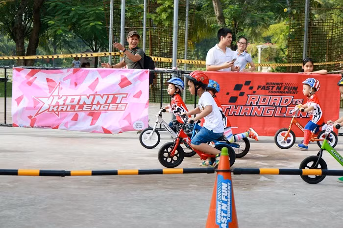 Giải đua xe đạp thăng bằng nhí 2017 Konnit Fast‘n Fun với chủ đề “Road to Thang Long”.