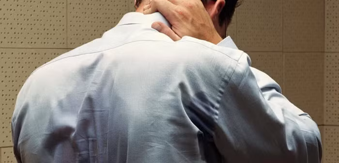 Khi gặp vấn đề về sức khỏe sẽ khiến bạn lo lắng và stress hơn. Khi gặp vấn đề về sức khỏe sẽ khiến bạn lo lắng và stress hơn.