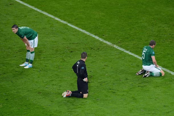 Đội bóng để lọt lưới nhiều nhất + Đội bóng ghi ít bàn thắng nhất: CH Ireland không để lại dấu ấn gì ở EURO 2012 với 9 bàn thua và chỉ ghi được một bàn thắng duy nhất...