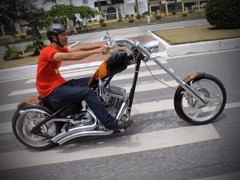 Một chiếc Chooper độ trông rất "ăn chơi". Một chiếc Chooper độ trông rất "ăn chơi".