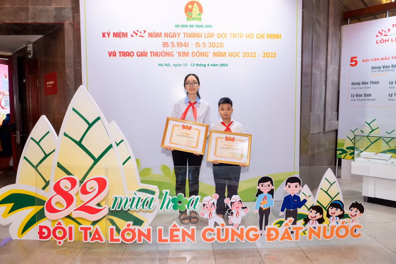 Nguyễn Phương Trang là một trong 2 cán bộ Đội của tỉnh Hải Dương vinh dự nhận giải thưởng Kim Đồng (Ảnh: Nhân vật cung cấp) Nguyễn Phương Trang là một trong 2 cán bộ Đội của tỉnh Hải Dương vinh dự nhận giải thưởng Kim Đồng (Ảnh: Nhân vật cung cấp)
