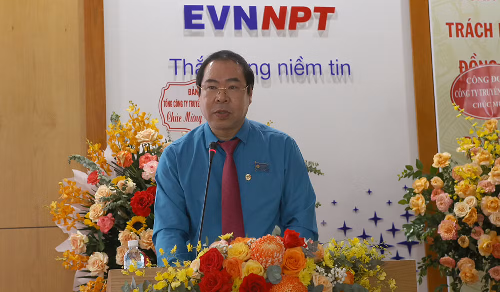 Ông Đỗ Đức Hùng – Chủ tịch Công đoàn Điện lực Việt Nam phát biểu chỉ đạo tại Đại hội